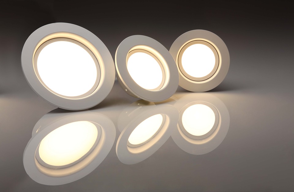 Advantages of investing in LED lights